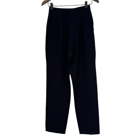 St John Basics Santana knit navy blue pants in size 2 excellent condition. . - Picture 2 of 11
